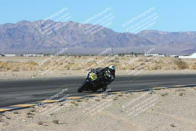 media/Jan-10-2025-CVMA Friday Practice (Fri) [[489e0da257]]/Group 4 and Trackday/Session 2 (Turn 4 Inside)/